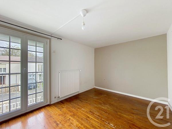 Maison à vendre  6 pièces - 109 m2 ST PIERRE LES NEMOURS - 77