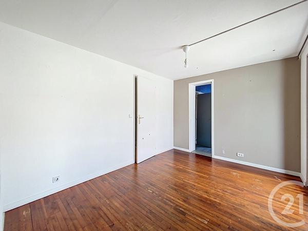 Maison à vendre  6 pièces - 109 m2 ST PIERRE LES NEMOURS - 77
