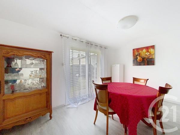 Maison à vendre  6 pièces - 109 m2 ST PIERRE LES NEMOURS - 77