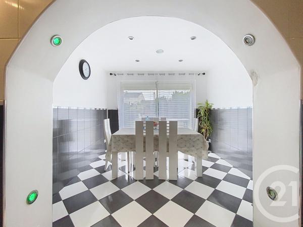 Maison à vendre  6 pièces - 109 m2 ST PIERRE LES NEMOURS - 77