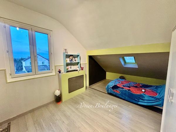Maison à vendre 5 pièces COMBS LA VILLE (77)