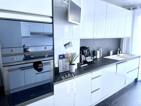 Marseille 8ème, Appartement 2 Chambres -  131 m² à vendre