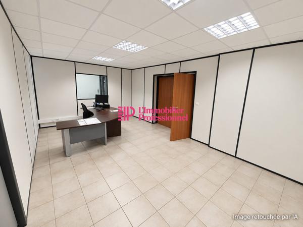 Local D'activité à louer - 300 m2 environ - Caudan Kerpont