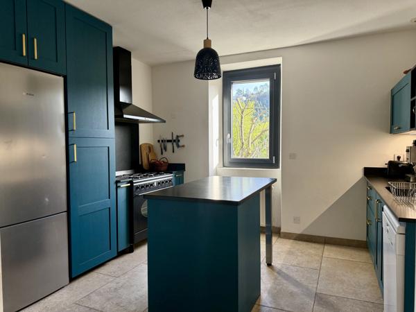 Ucel (07200) Belle Maison Familiale en Pierre sur 1 500 m² de terrain constructible à Ucel