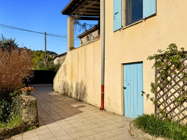 Ucel (07200) Belle Maison Familiale en Pierre sur 1 500 m² de terrain constructible à Ucel