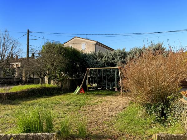 Ucel (07200) Belle Maison Familiale en Pierre sur 1 500 m² de terrain constructible à Ucel