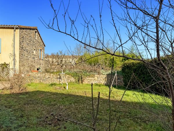 Ucel (07200) Belle Maison Familiale en Pierre sur 1 500 m² de terrain constructible à Ucel