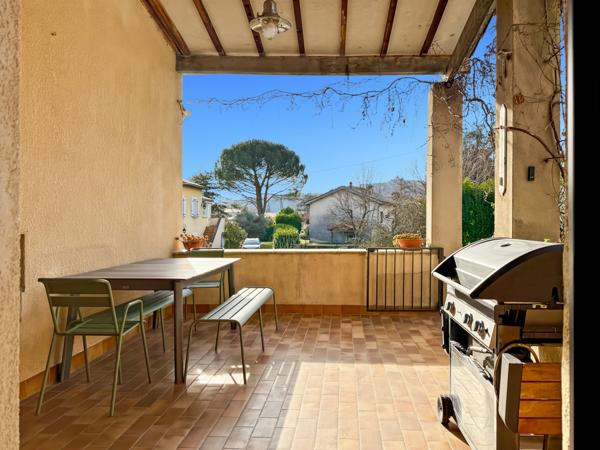 Ucel (07200) Belle Maison Familiale en Pierre sur 1 500 m² de terrain constructible à Ucel