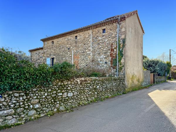 Ucel (07200) Belle Maison Familiale en Pierre sur 1 500 m² de terrain constructible à Ucel