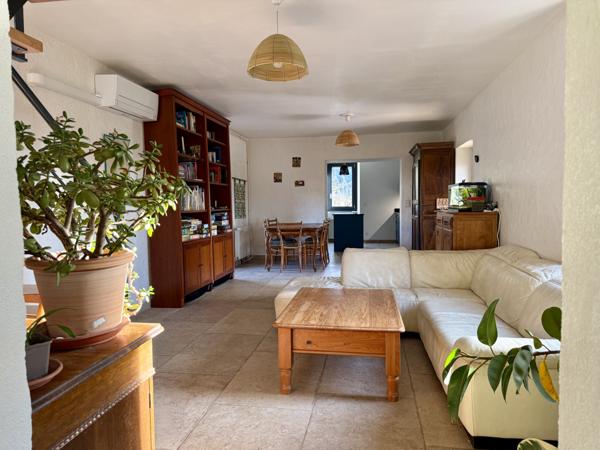 Ucel (07200) Belle Maison Familiale en Pierre sur 1 500 m² de terrain constructible à Ucel