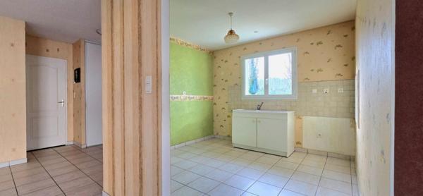 Maison  avec garage proche des commodites