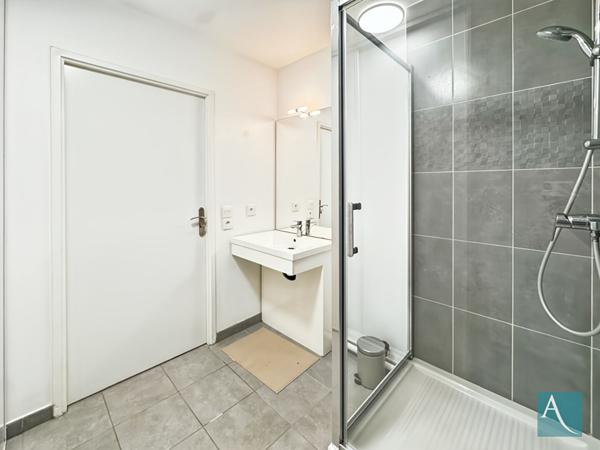 Appartement ARPAJON - Studio 29.72 m² - 1er étage avec ascenseur- Hyper centre