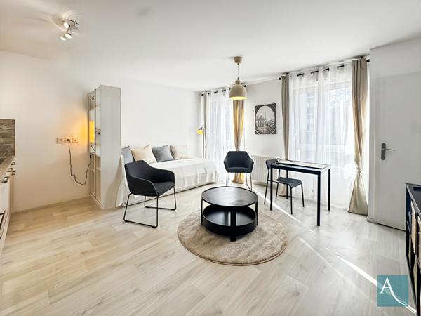 Appartement ARPAJON - Studio 29.72 m² - 1er étage avec ascenseur- Hyper centre