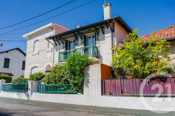 Maison à vendre  5 pièces - 107,98 m 2   BIARRITZ  - 64