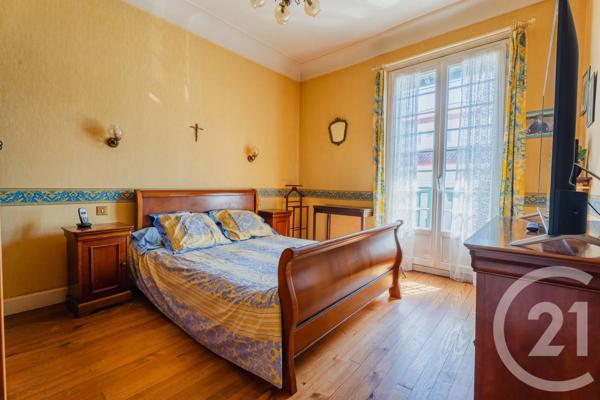 Maison à vendre  5 pièces - 107,98 m 2   BIARRITZ  - 64