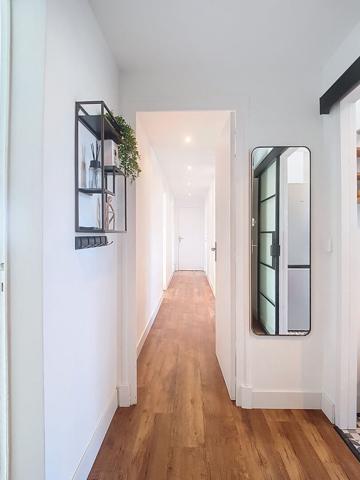 A louer PAU centre - Appartement T4  meublé de 90.05 m2 lumineux exposé sud avec deux balcons et un garage