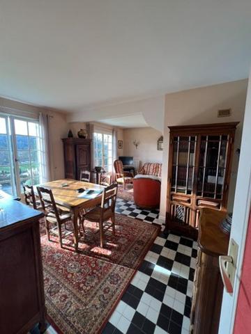 Maison individuelle à vendre à Beaumont-le-Roger dans l'Eure (27170), ref : 03780