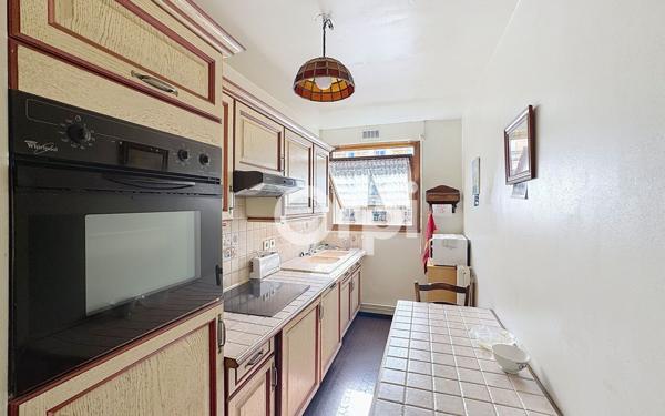 Appartement à vendre    5 pièces • 94,66 m2 Paris 15