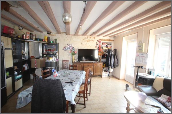 Immeuble à AUBIGNE-RACAN, 72800 - 335m²