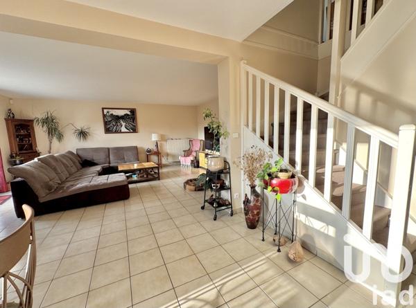 Maison à vendre 7 pièces 176 m² Soisy-sur-Seine