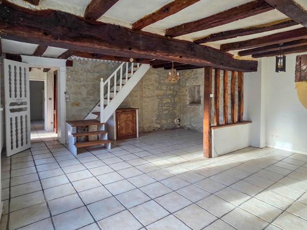 Jolie maison ancienne au calme !