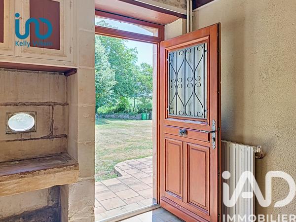 Maison à vendre 4 pièces 166 m² Saint-Christophe-sur-Roc