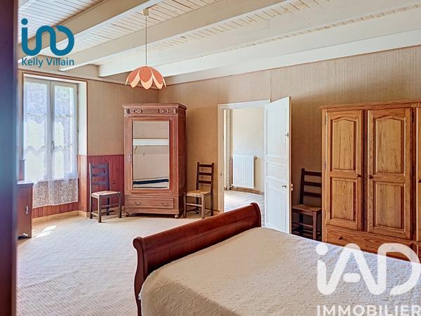 Maison à vendre 4 pièces 166 m² Saint-Christophe-sur-Roc
