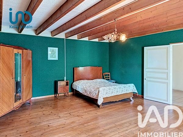 Maison à vendre 4 pièces 166 m² Saint-Christophe-sur-Roc