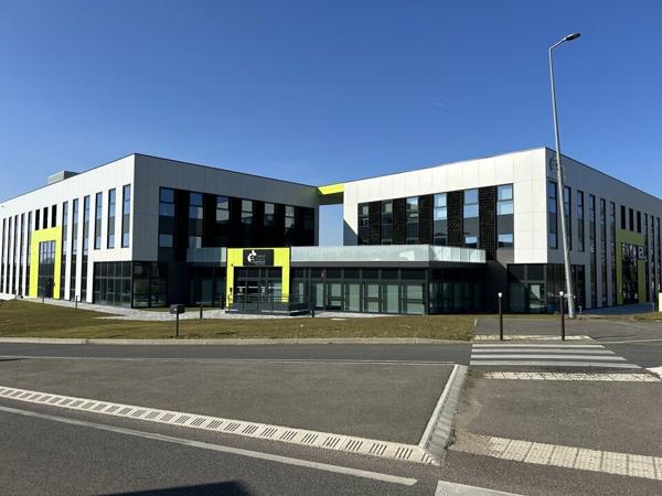 BUREAUX à LOUER de 329 m²