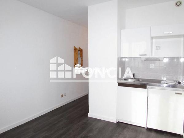 Location Studio 17.9 m² - 14 RUE IRVOY Grenoble 38000