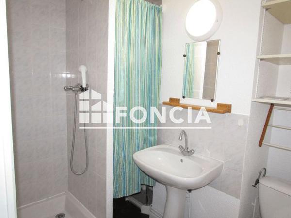 Location Studio 17.9 m² - 14 RUE IRVOY Grenoble 38000