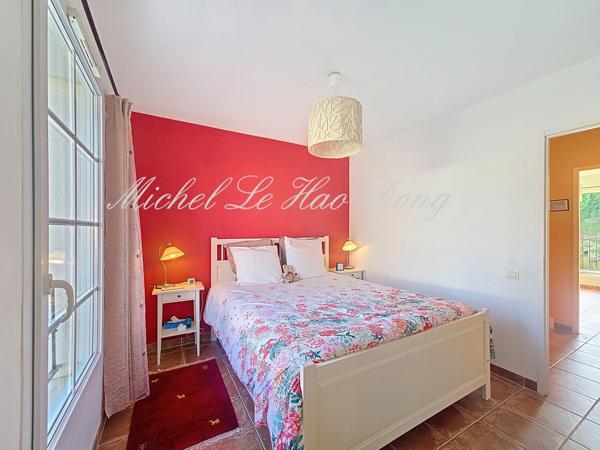 Maison en marina de type P4 en duplex à vendre à Aigues-Mortes (30220)