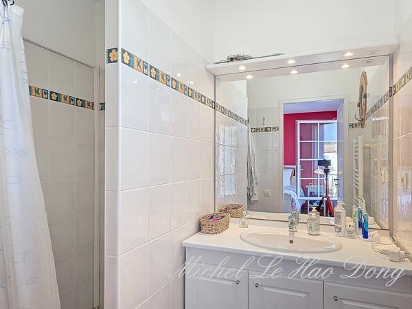 Maison en marina de type P4 en duplex à vendre à Aigues-Mortes (30220)