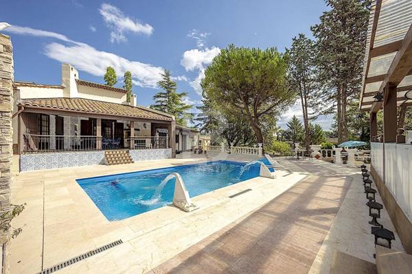 Magnifique villa à vendre proche de Valbonne