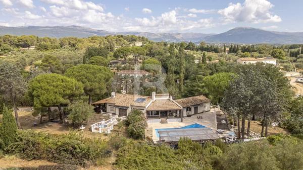 Magnifique villa à vendre proche de Valbonne