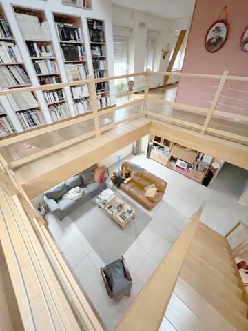 Saint-Germain-du-Puy (18390) Maison de caractère d’environ 293 m² sur parcelle de 1 054 m² – Idéale pour grande famille ou profession libér