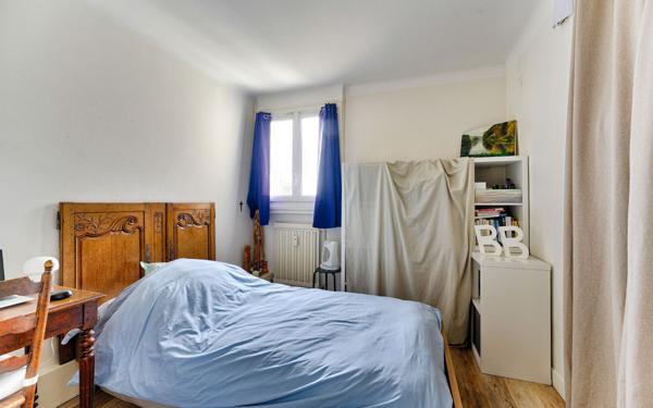 Appartement à vendre    3 pièces • 56,79 m2 Saint-Maur-des-Fossés