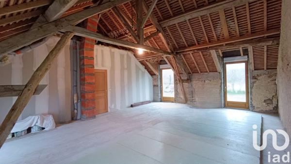 Maison rustique 8 pièces de 184 m² à Chavin (36200)