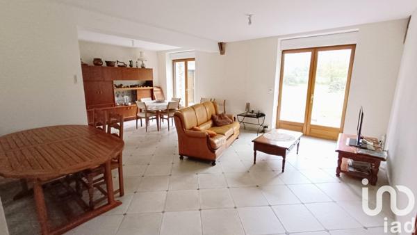 Maison rustique 8 pièces de 184 m² à Chavin (36200)