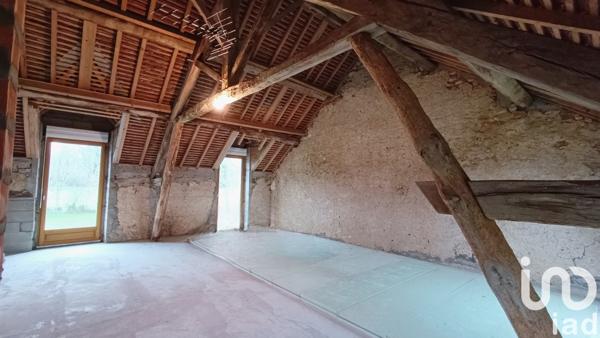 Maison rustique 8 pièces de 184 m² à Chavin (36200)