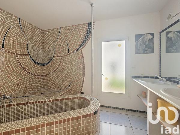 Maison à vendre 10 pièces 210 m² Sauvian