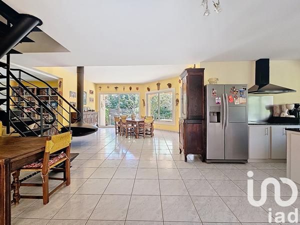 Maison à vendre 10 pièces 210 m² Sauvian