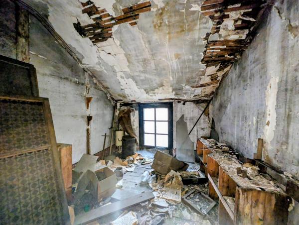 Immeuble à rénover avec beau potentiel