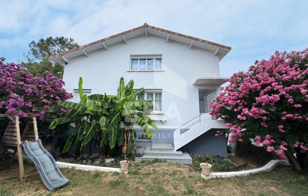 Maison Saint Medard De Guizieres 8 pièce(s) 227 m2