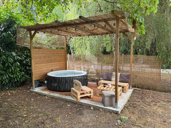 Maison Saint Medard De Guizieres 8 pièce(s) 227 m2