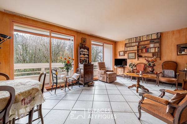 Appartement à rénover dans un cadre arboré avec extérieur proche Point du jour