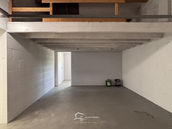 Pavillon T5 100m² Rouillé (86480)