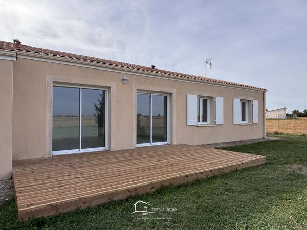 Pavillon T5 100m² Rouillé (86480)