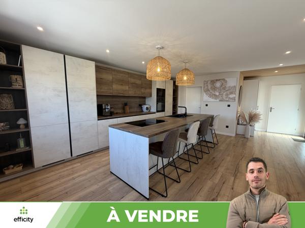 Maison
         6 pièces
        - 147 m² Exclusivité 400 000 € *