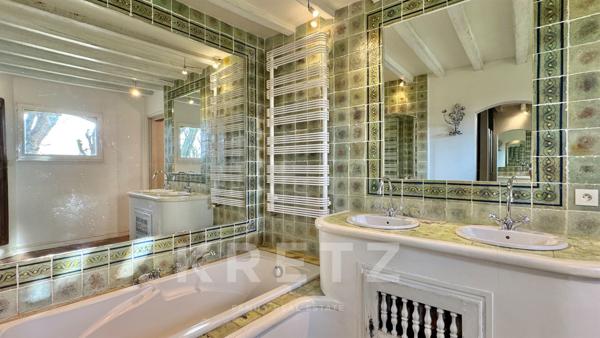 Domaine champêtre avec deux habitations